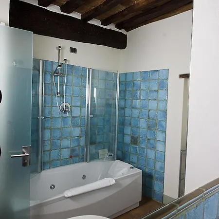 Guest house Vicolo Dell'oste 3*